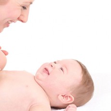 Massaggio infantile (0-12 mesi)